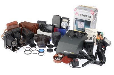Lot 470 - A Selection of Mixed Cameras and Photographica
