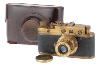 Lot 292 - A Gold Replica Leica II Rangefinder Camera