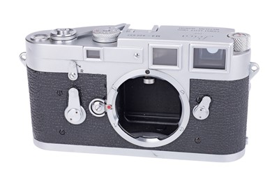 Lot 35 - A Leica M3 SS Rangefinder Camera Body
