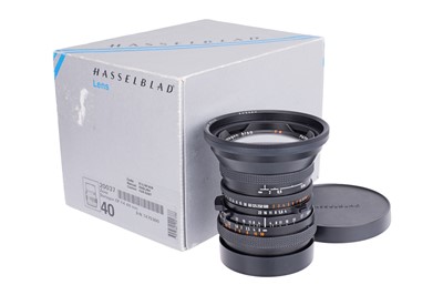 Lot 208 - A Carl Zeiss Distagon T* CF f/4 40mm Lens