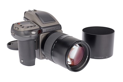 Lot 207 - A Hasselblad H3D Digital Medium Format SLR Camera