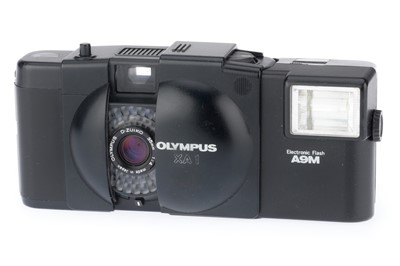 Lot 192 - An Olympus XA1 Viewfinder Camera