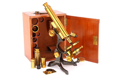Lot 9 - A Swift 'Improved Wales Microscope'