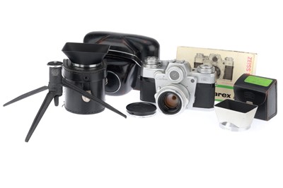 Lot 145 - A Zeiss Ikon Contarex 35mm "Bulls Eye" SLR Camera