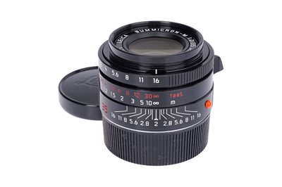 Lot 66 - A Leitz Summicron-M ASPH. f/2 35mm Lens