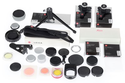 Lot 54 - A Selection of Leica Accessories