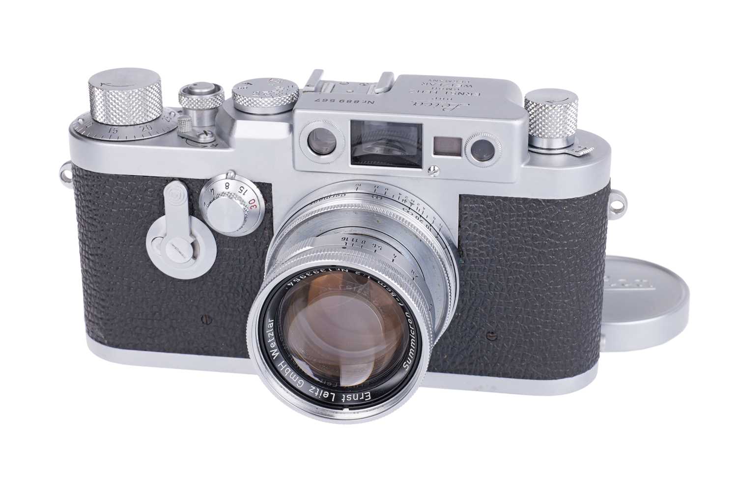 Lot 17 - A Leica IIIg Rangfinder Camera
