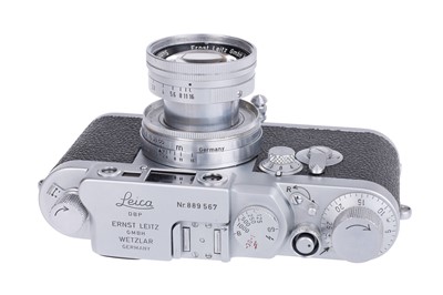 Lot 17 - A Leica IIIg Rangfinder Camera