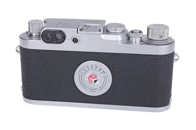 Lot 17 - A Leica IIIg Rangfinder Camera