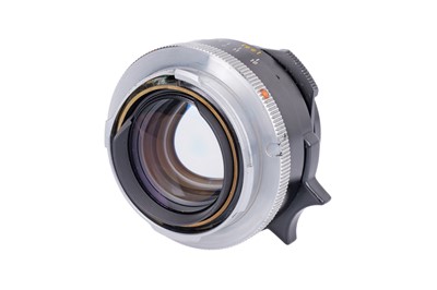 Lot 61 - A Leitz Summilux-M f/1.4 35mm Lens
