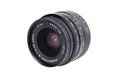 Lot 59 - A Leitz Summicron-M ASPH. f/2 28mm Lens