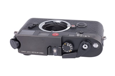 Lot 46 - A Leica M6 Rangefinder Camera Body