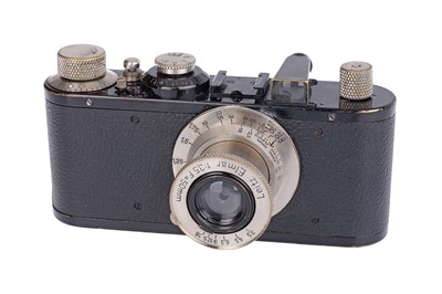 Lot 5 - A Leica Standard Camera