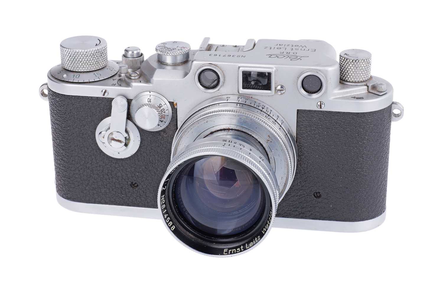 Lot 10 - A Leica IIId Rangefinder Camera
