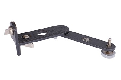 Lot 99 - A Leica TOOSF Table Tripod