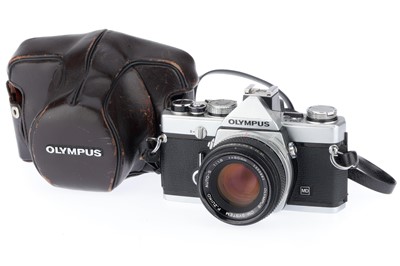 Lot 214 - An Olympus OM-1 SLR Camera