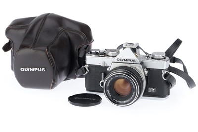 Lot 215 - An Olympus OM-1 VSOE SLR Camera