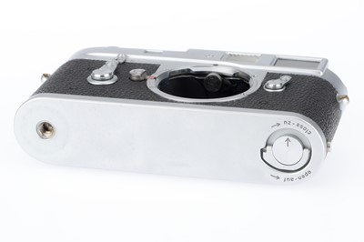 Lot 20 - A Leica M2 Rangefinder Camera Body