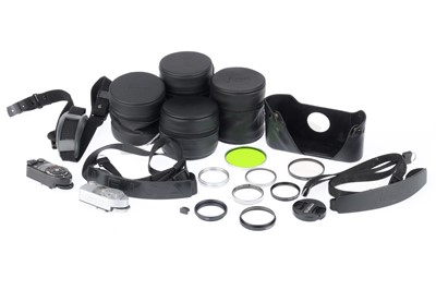 Lot 57 - A Selection of Leica Accessories