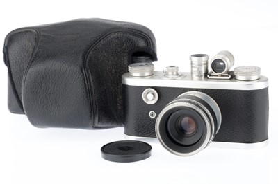 Lot 186 - A Corfield Periflex Rangefinder Camera