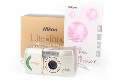 Lot 370 - A Nikon Lite-Touch Zoom 140 Compact Film Camera