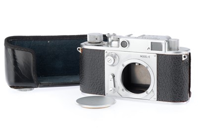 Lot 100 - A Minolta 35 Model E Rangefinder Camera Body