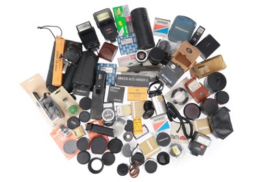 Lot 405 - A Large Selection of Mixed Photographica