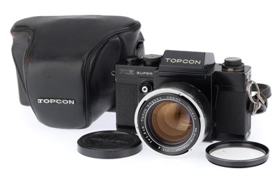 Lot 361 - A Topcon RE Super 35mm SLR Camera