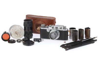 Lot 28 - A Leica IIIb Rangefinder Camera