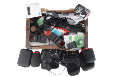 Lot 424 - A Large Selection of Mixed Photographica