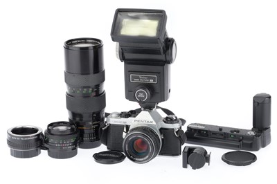 Lot 232 - A Pentax ME Super Camera Outfit