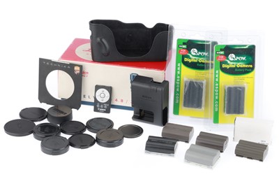 Lot 422 - A Selection of Photographica