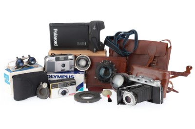 Lot 373 - A Selection of Lenses and Photographica