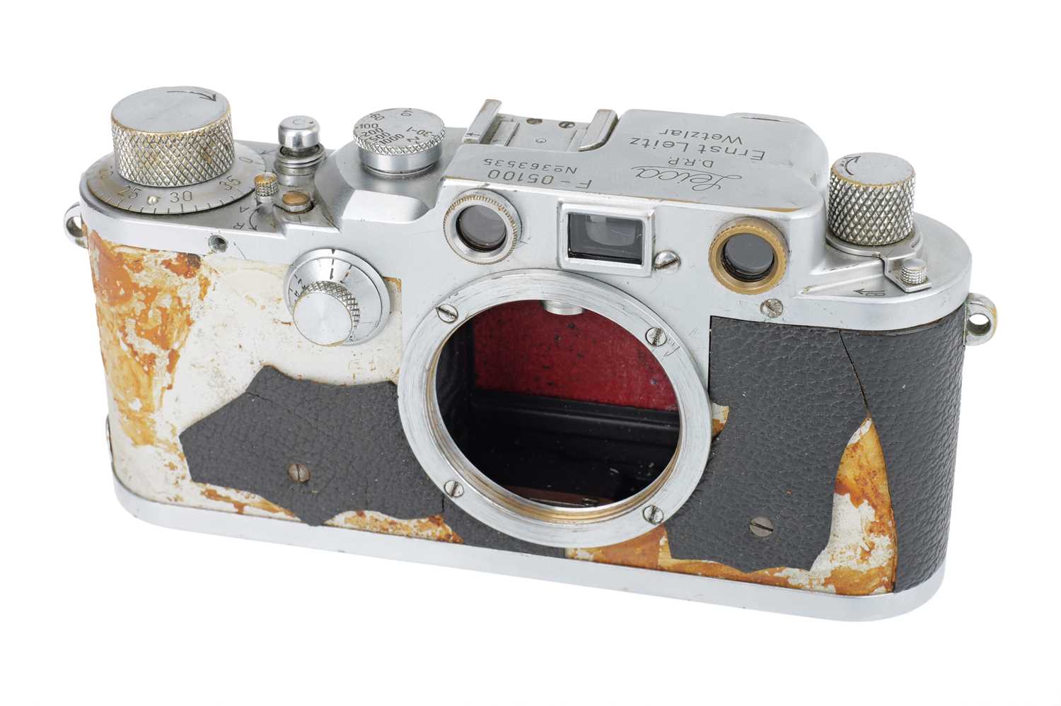 Lot 9 - A Leica IIIc 'Croatian Military' Rangefinder Camera