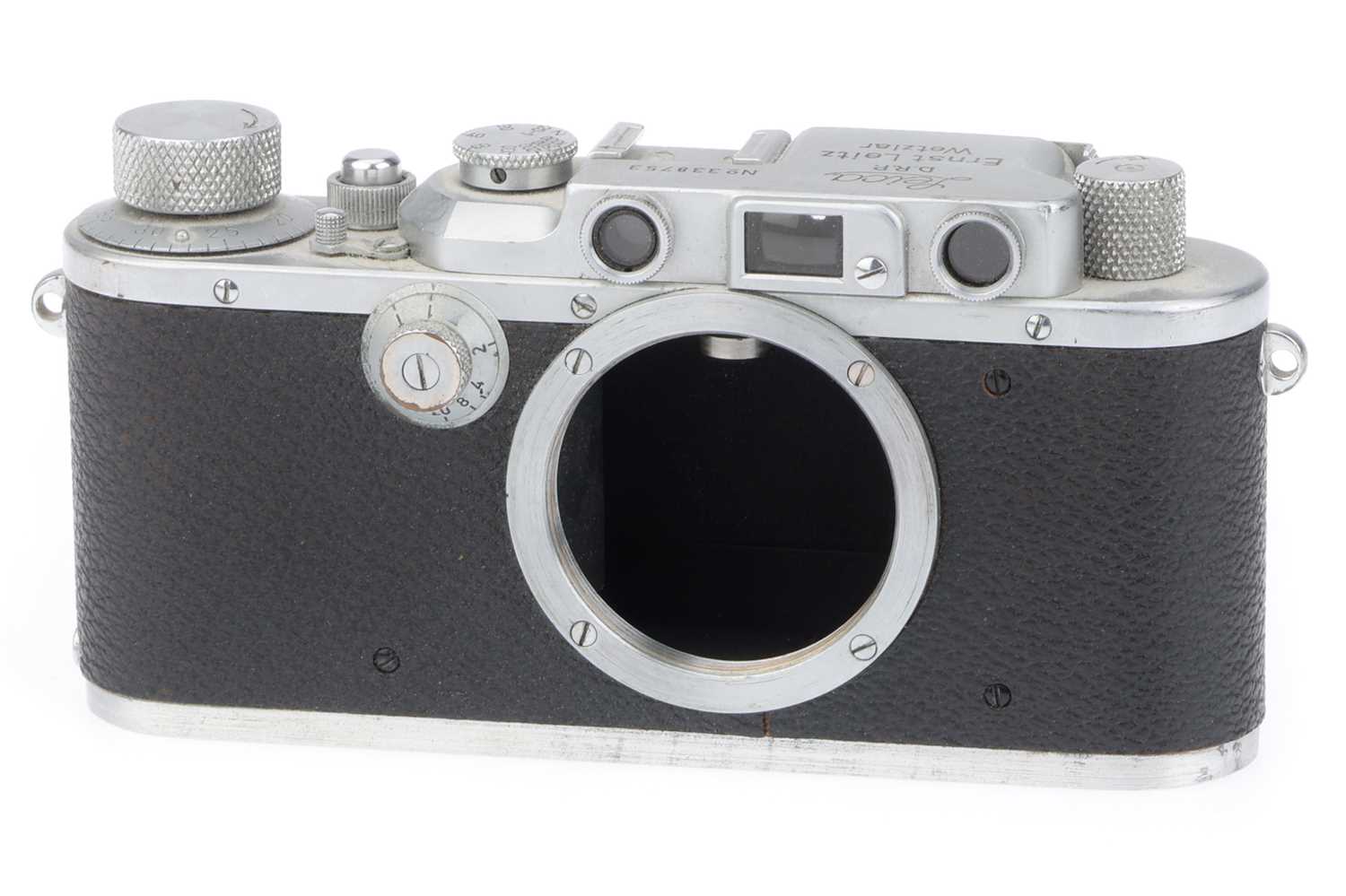 Lot 32 - A Leica IIIa Rangefinder Camera Body