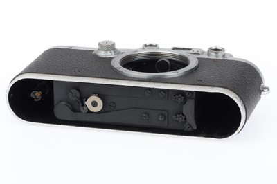 Lot 32 - A Leica IIIa Rangefinder Camera Body