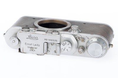 Lot 33 - A Leica III Rangefinder Camera Body