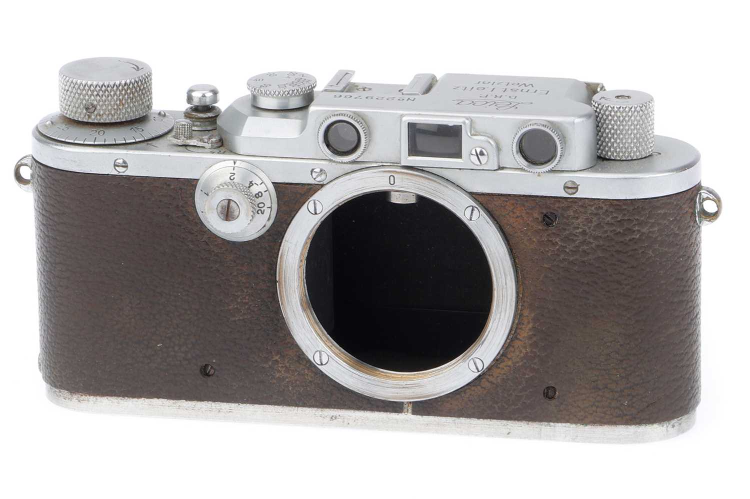 Lot 34 - A Leica IIIa Rangefinder Camera Body