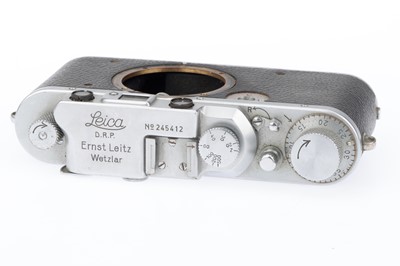Lot 43 - A Leica IIIa Rangefinder Camera Body