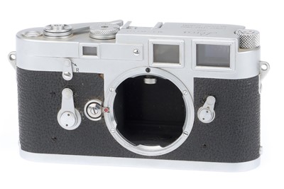 Lot 3 - A Leica M3 Rangefinder Camera Body