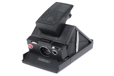 Lot 324 - A Polaroid SX-70 Land Camera Model 2