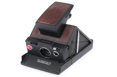 Lot 328 - A Polaroid SX-70 Land Camera Model 2