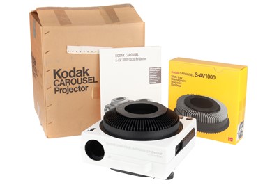 Lot 447 - A Kodak SAV1010 Carousel Slide Projector