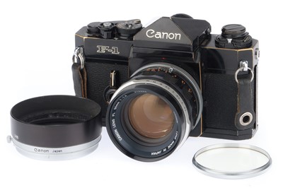 Lot 319 - A Canon F1 35mm SLR Camera