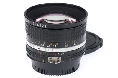 Lot 342 - A Nikon Nikkor f/2.8 20mm Lens
