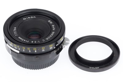 Lot 343 - A Nikon auto Nikkor-C f/2.8 45mm Lens