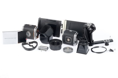 Lot 452 - A Selection of Hasselblad Accessories