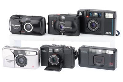 Lot 158 - A Selection of Compact Cameras for Repair