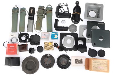 Lot 441 - A Selection of Mixed Photographica