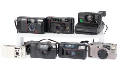 Lot 126 - A Mixed Selection of 35mm Cameras